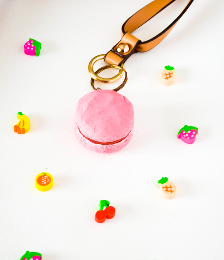 DIY macaroon Keychains