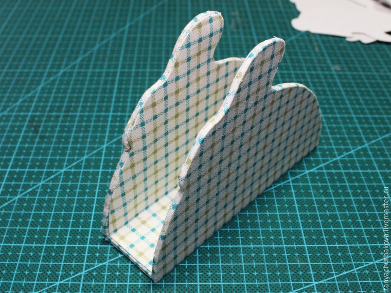 Делаем салфетницу «Пасхальный кролик» в технике тканевый картонаж, фото № 20