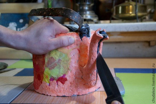 Мастер-класс: делаем необычный чайник-светильник из папье-маше, фото № 13
