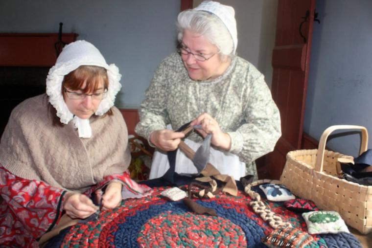 Коврики из кос Braided Rugs: теплый привет от канадских бабушек, фото № 1