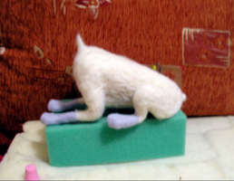 Этапы создания войлочной собачки, фото № 32