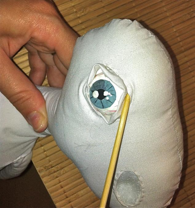 Делаем реалистичные глаза тряпичной кукле из обычной муки, фото № 10