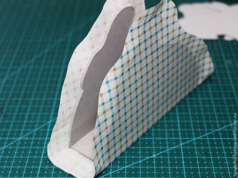 Делаем салфетницу «Пасхальный кролик» в технике тканевый картонаж, фото № 12