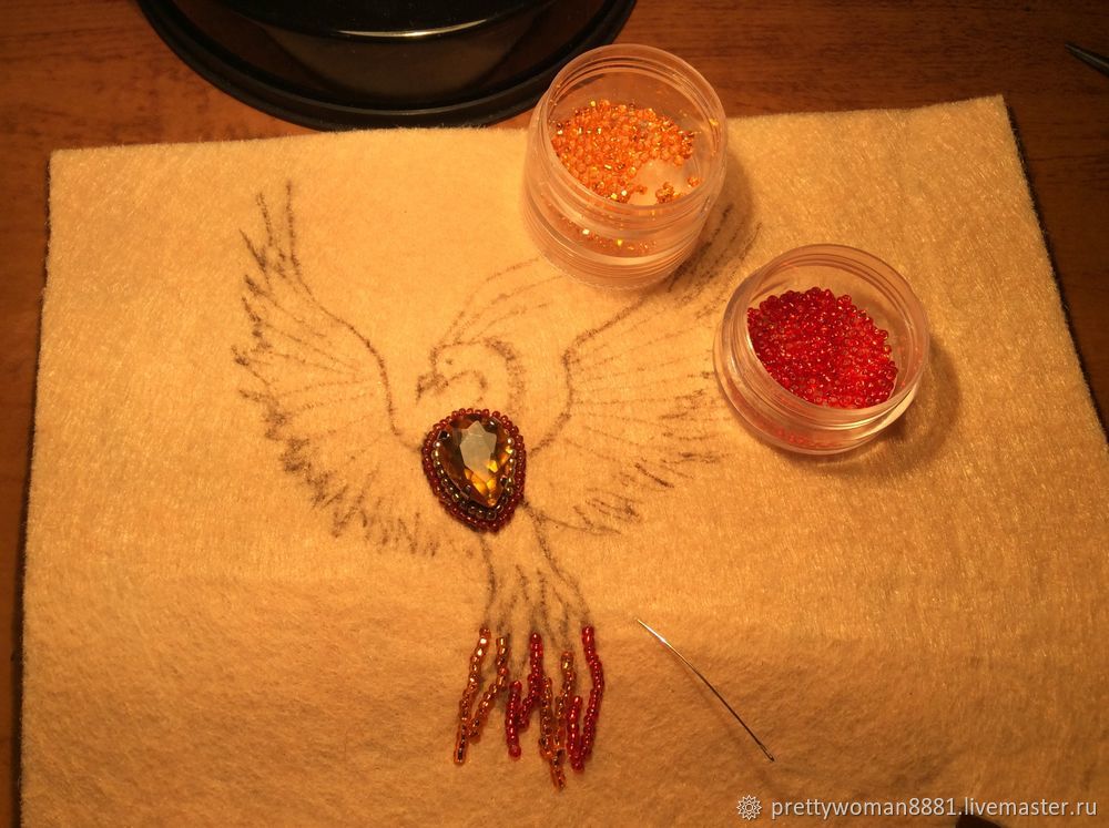Мастер-класс: как сделать брошь «Жар-птица» из бисера, бусин и перьев, фото № 14