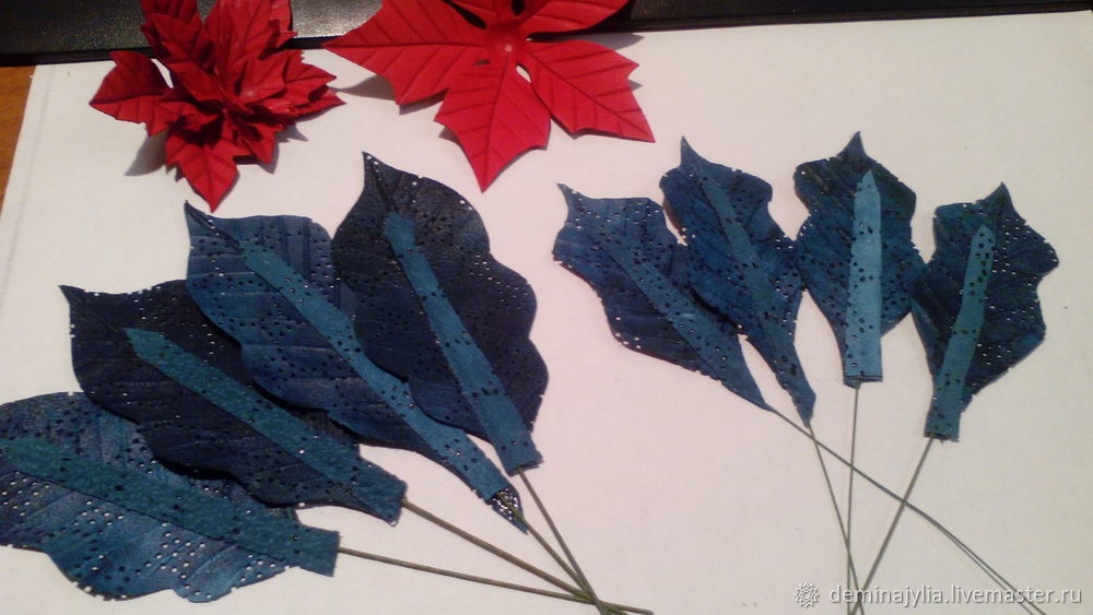 Создаем из кожи брошь «Рождественский цветок. Пуансеттия», фото № 17
