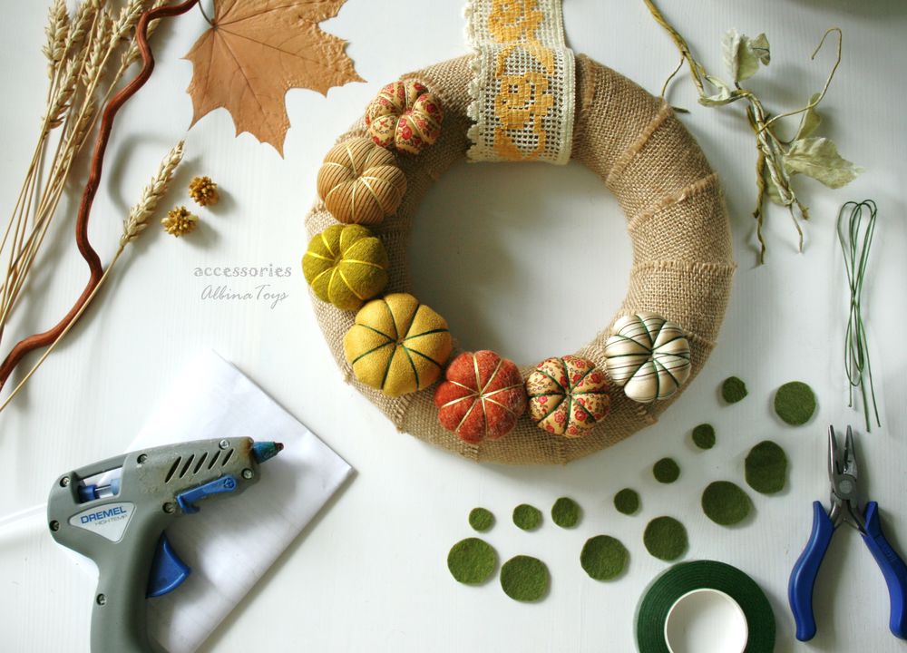 Осенний декор интерьера. Создаем венок  с текстильными тыквами, фото № 13