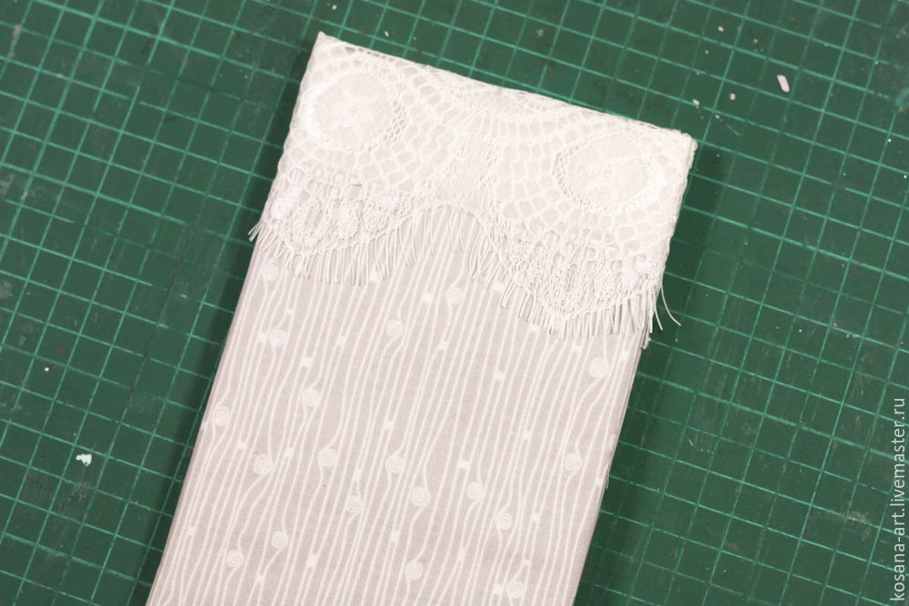 Мастер-класс: как сделать нежную открытку с использованием ткани, фото № 4
