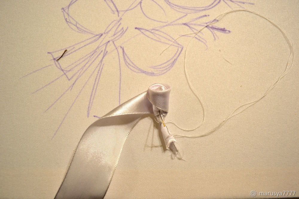 Вышиваем лентами  «Букет белых роз», фото № 5