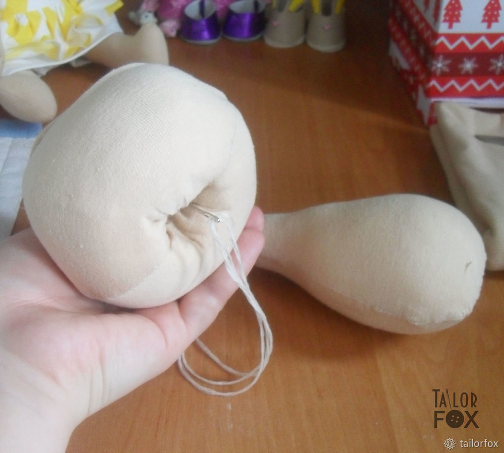 Как сделать текстильной кукле поворачивающуюся голову, фото № 6