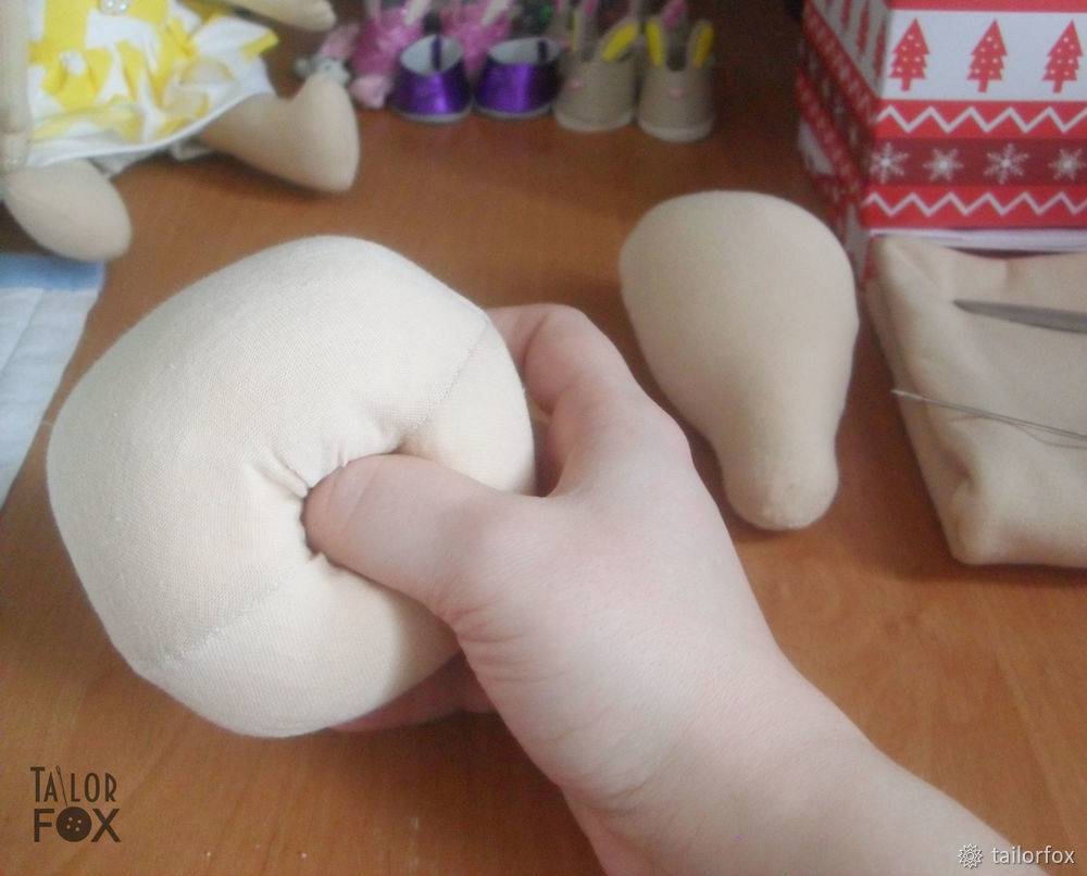 Как сделать текстильной кукле поворачивающуюся голову, фото № 4