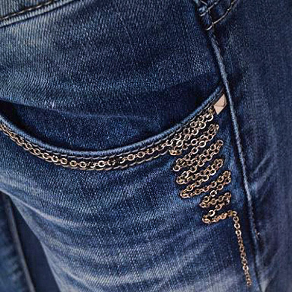 Разнообразный декор джинсов: вышивка, роспись, кружево, фото № 47