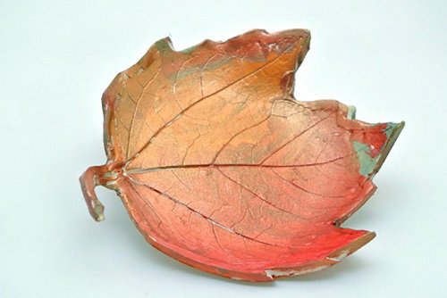 10 идей для декора из опавших листьев - вазочка