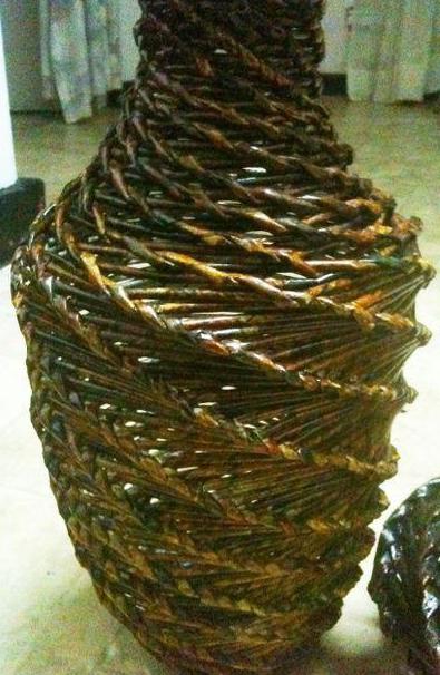 спиральное плетение из газетных трубочек вазы 