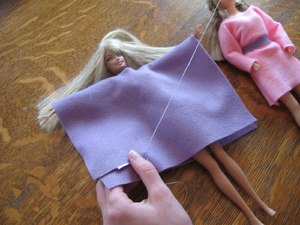 Как легко сшить одежду для кукол