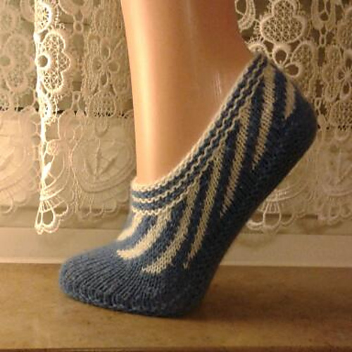 Swirly Slippers Free Knitting Pattern