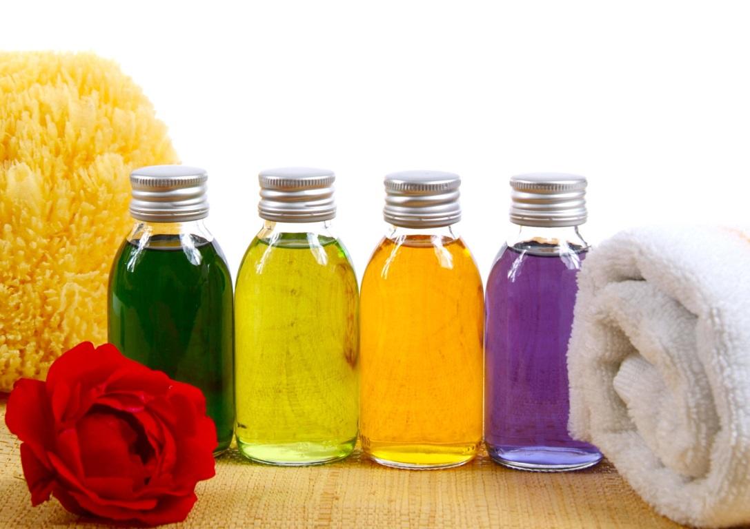 Сделать жидкое мыло, которое сварено в домашних условиях, ароматным можно при помощи специальных ароматических масел