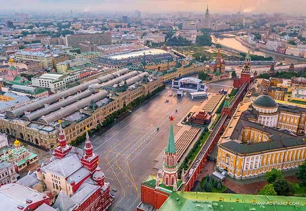 Красная площадь и московский Кремль