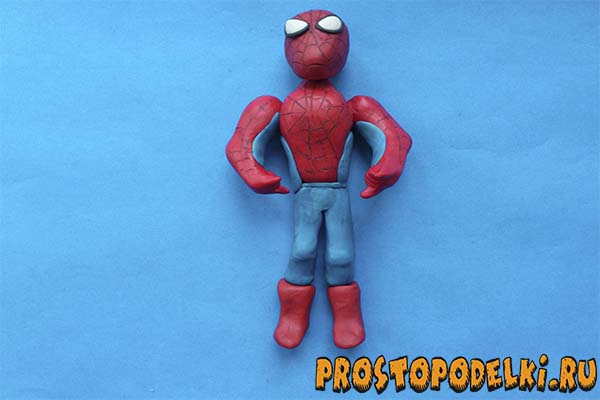 Человек-паук из пластилина-10