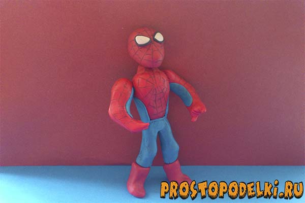 Человек-паук из пластилина-13