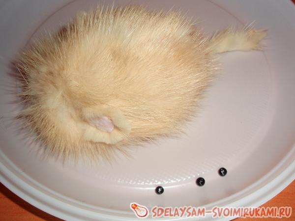Меховая игрушка мышка для кота