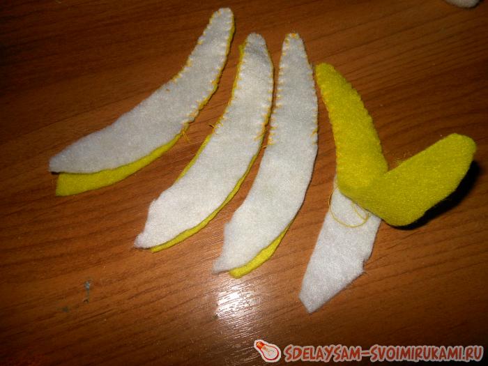 Банан из фетра