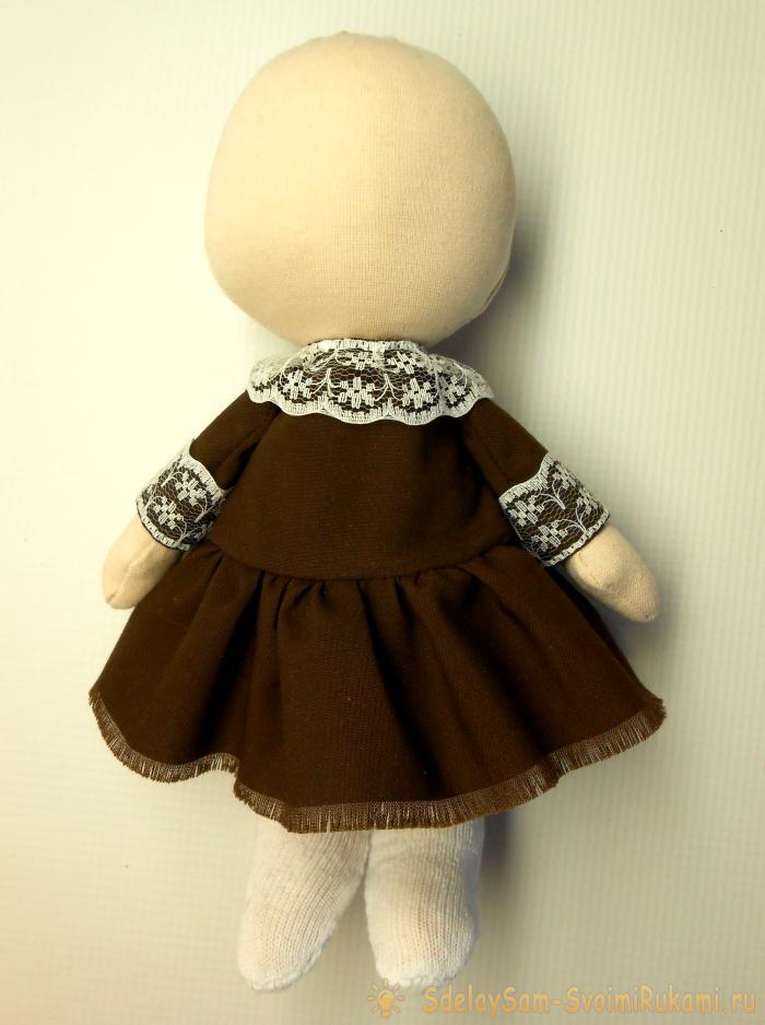 Как сшить текстильную интерьерную куклу