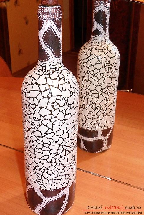 Декупаж бутылки в африканском стиле, поделки из скорлупы, как сделать мозаику из скорлупы своими руками, мозаика из яичной скорлупы на стеклянной бутылке, подробный мастер-класс по декорированию бутылки в африканском стиле.. Фото №28