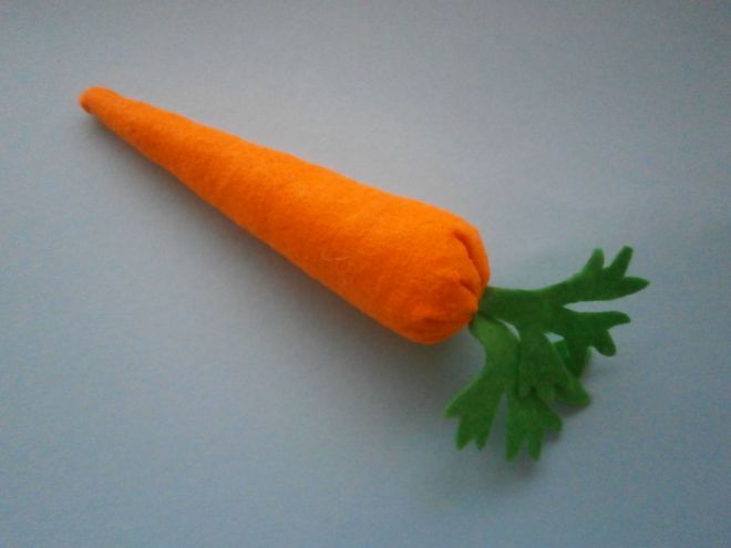 Морковка из фетра9