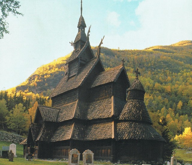 Ранние скандинавские церкви. К вопросу о том, как выглядели языческие храмы